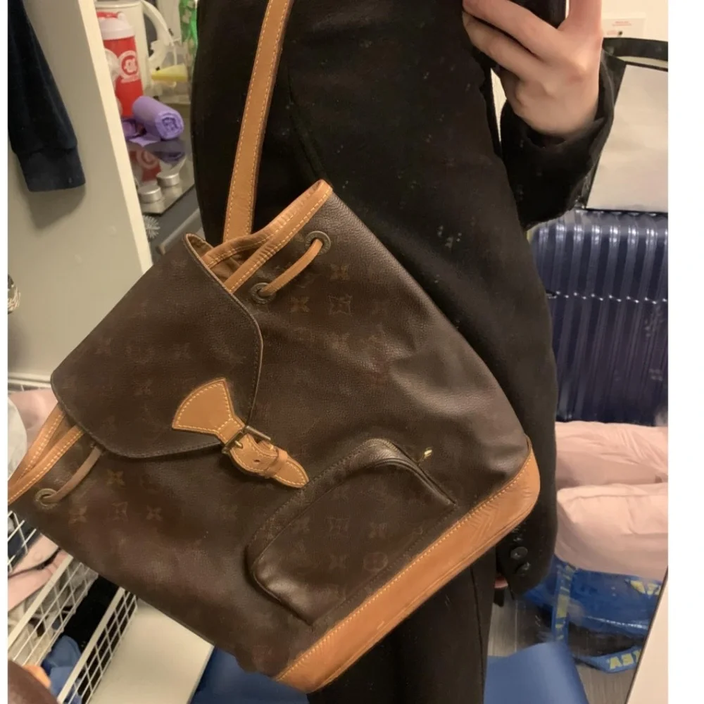 VINTAGE Authentic LOUIS VUITTON Montsouris MM Backpack - Picture 9 of 11